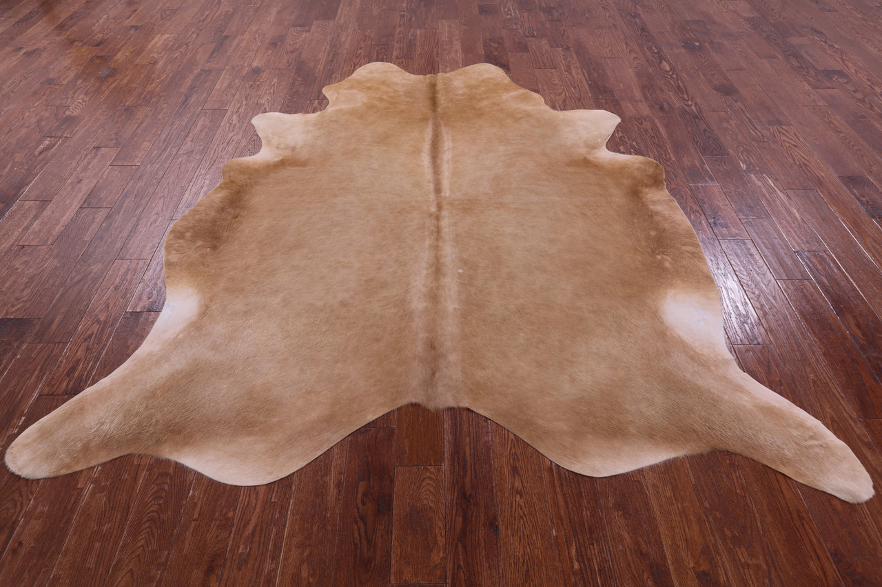 Light Brown Natural Cowhide Rug - XX-Large 8' 0"H x 7' 2"W