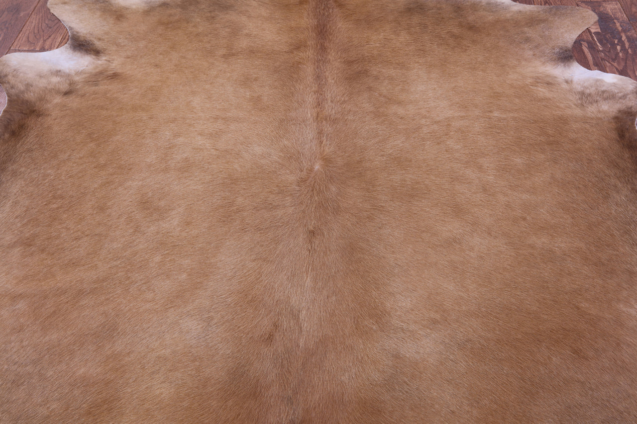 Light Brown Natural Cowhide Rug - X-Large 7' 6"H x 6' 10"W