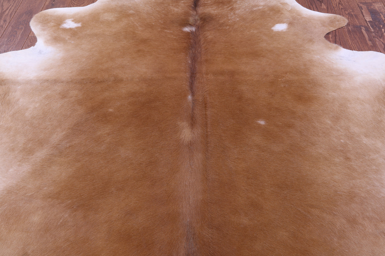 Light Brown Natural Cowhide Rug - X-Large 7' 5"H x 6' 10"W