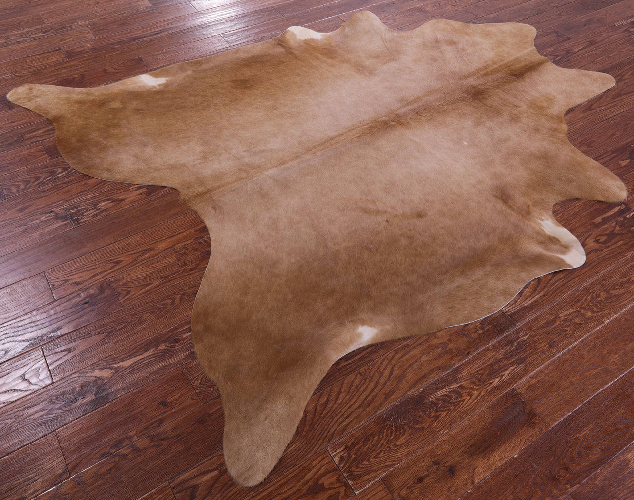 Light Brown Natural Cowhide Rug - X-Large 7' 6"H x 6' 4"W