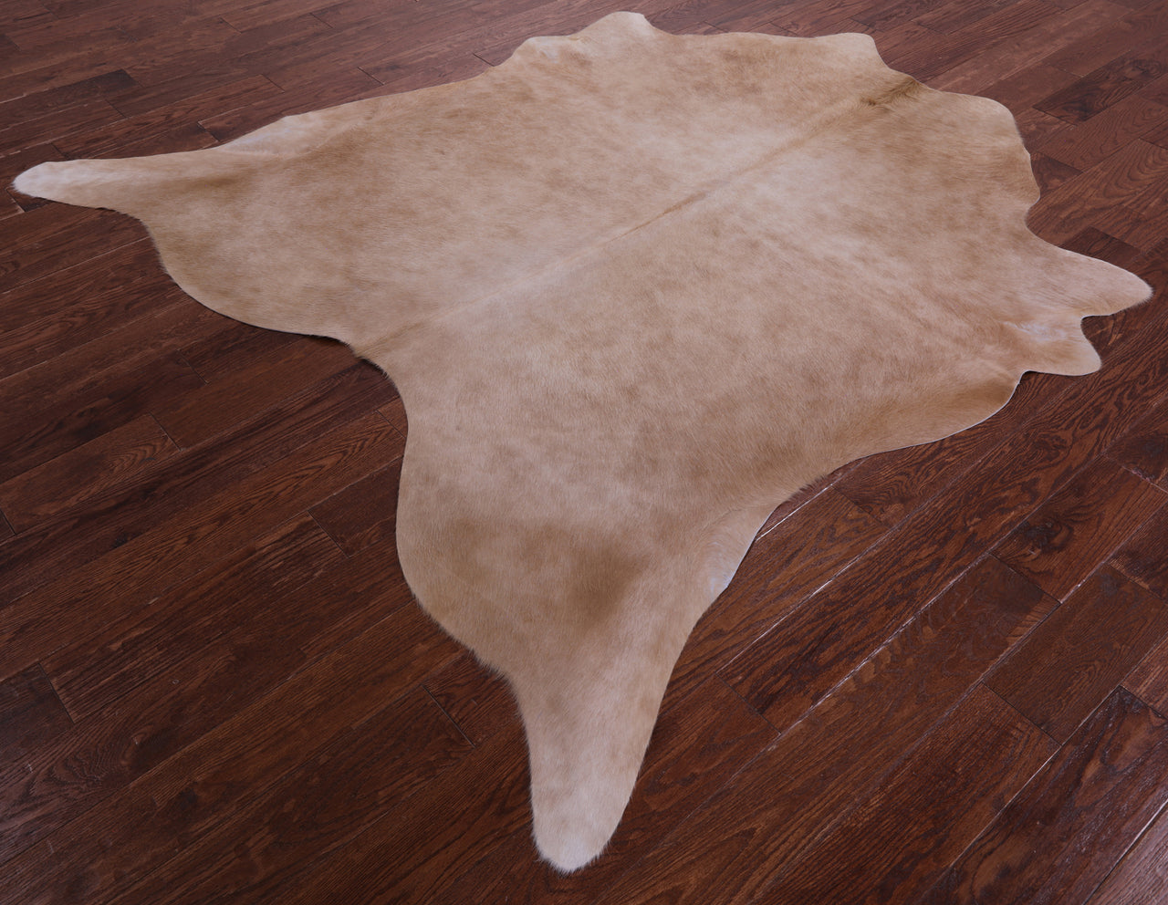 Light Brown Natural Cowhide Rug - X-Large 7' 0"H x 6' 8"W