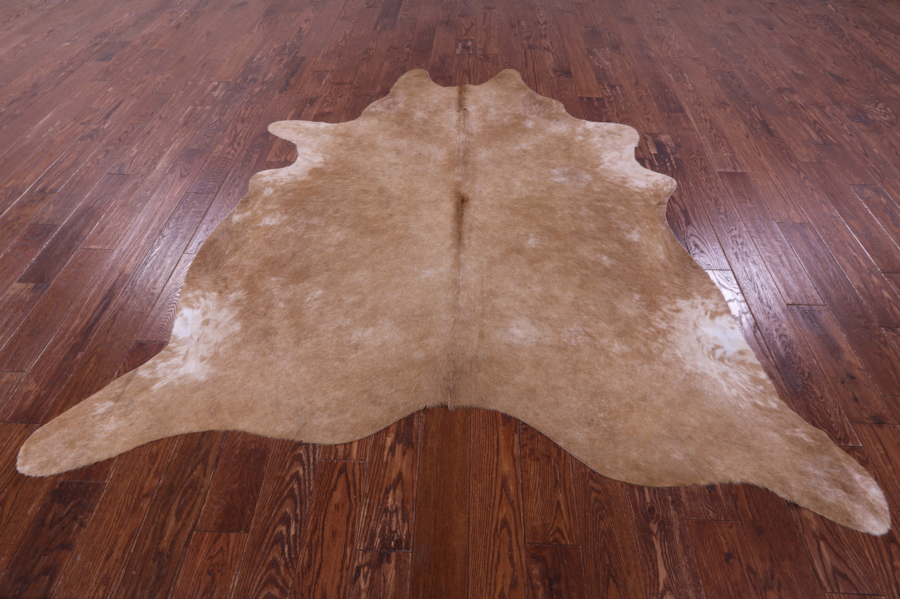 Light Brown Natural Cowhide Rug - XX-Large 7' 9"H x 7' 0"W