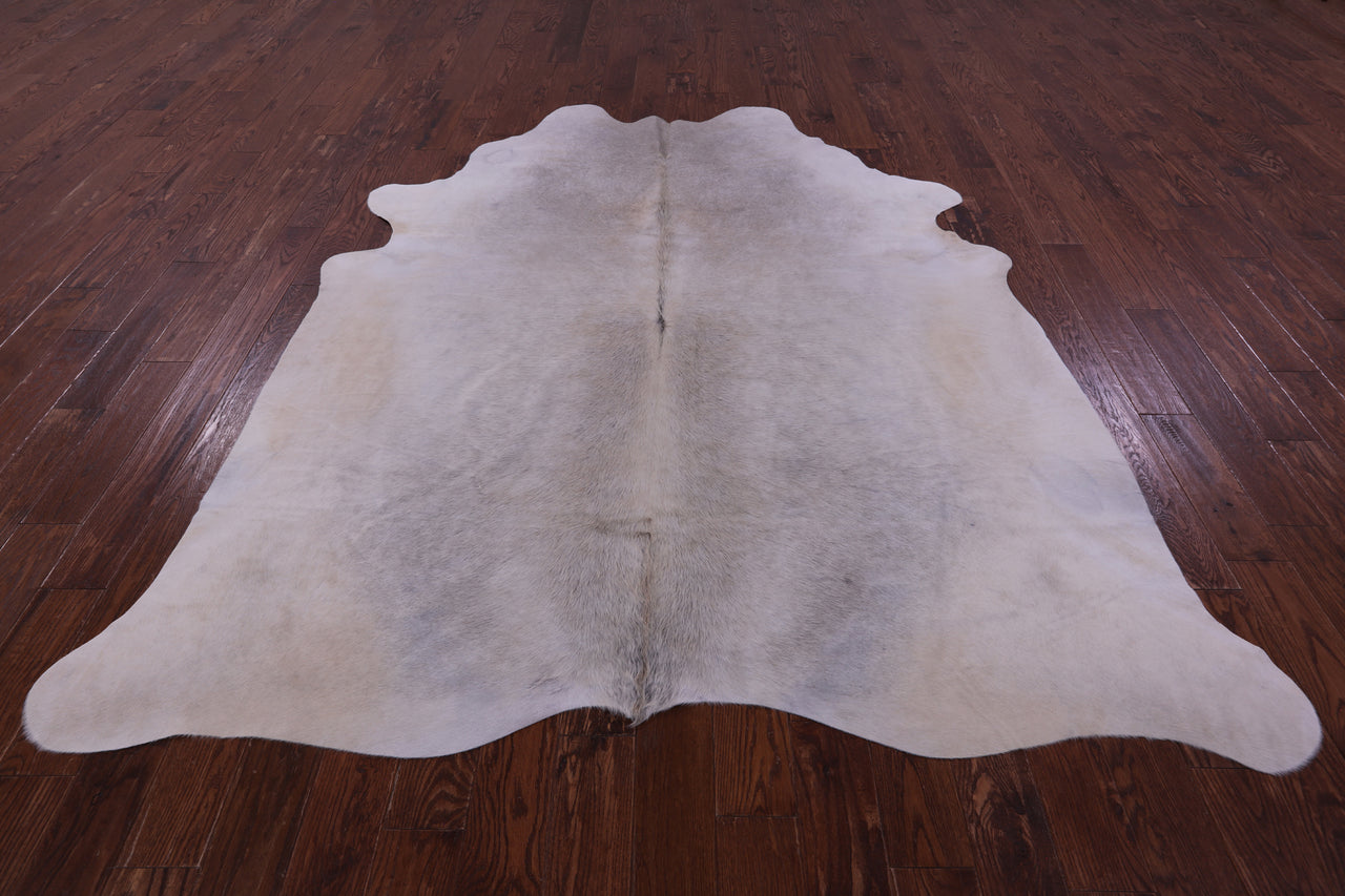 Champagne Natural Cowhide Rug - XX-Large 8' 5"H x 7' 2"W