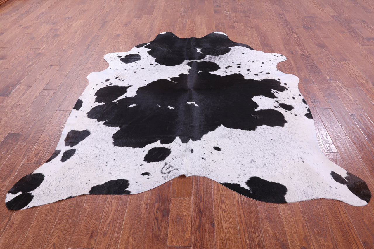 Black Salt & Pepper Natural Cowhide Rug - XX-Large 8' 2"H x 7' 1"W