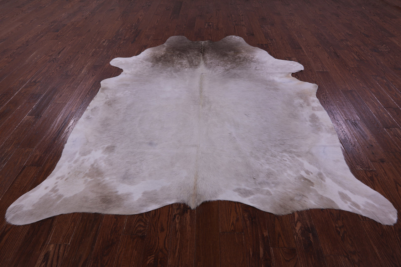 Champagne Natural Cowhide Rug - XX-Large 8' 2"H x 7' 2"W
