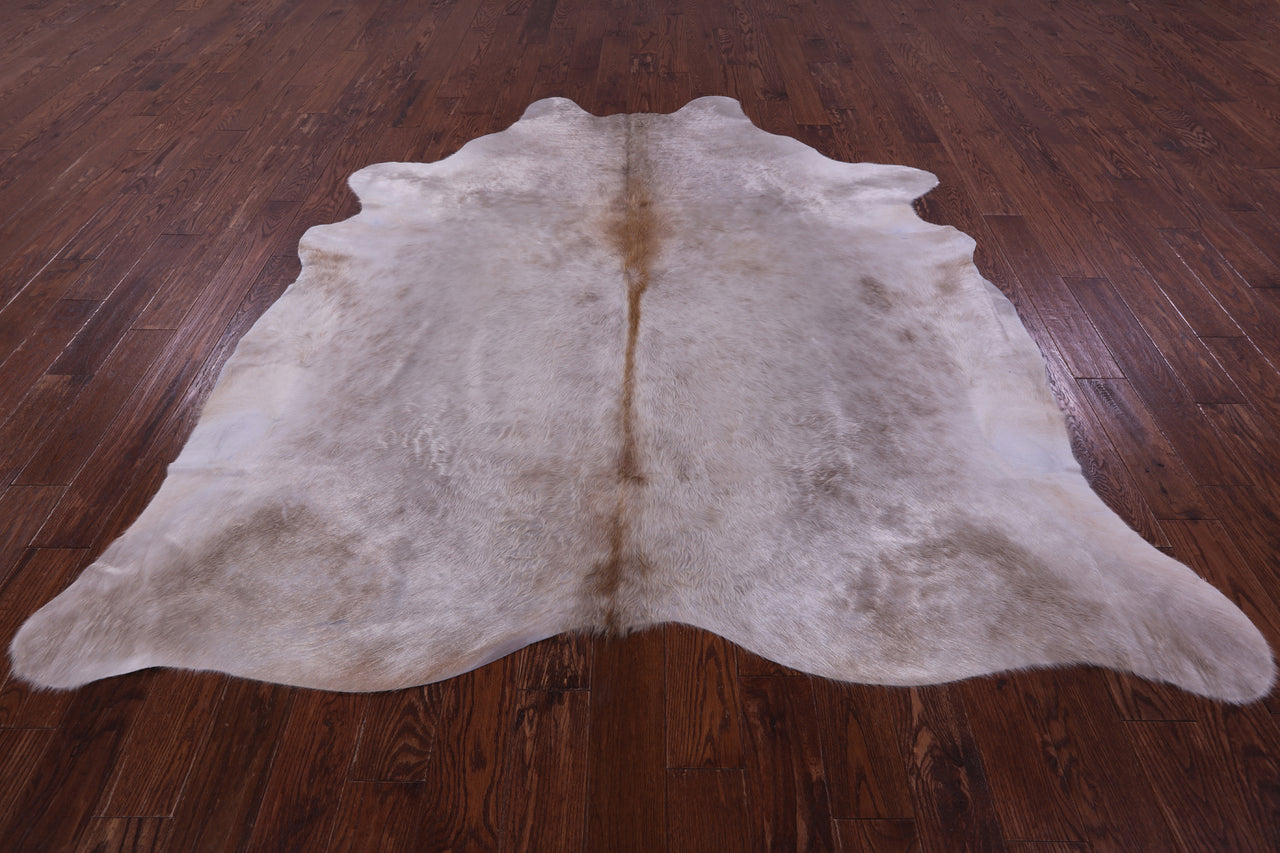 Champagne Natural Cowhide Rug - XX-Large 8' 0"H x 7' 5"W