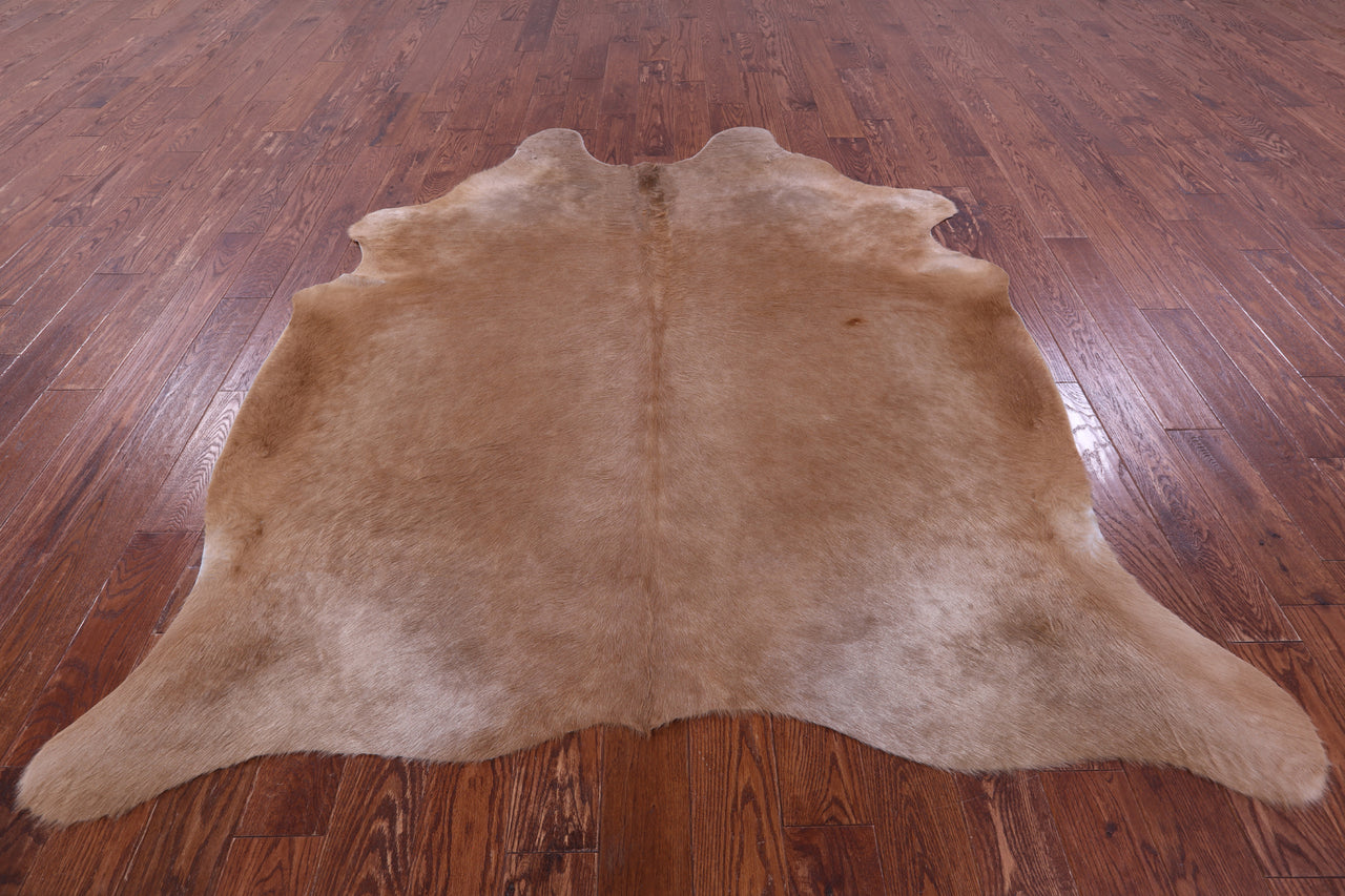 Light Brown Natural Cowhide Rug - X-Large 7' 3"H x 6' 4"W