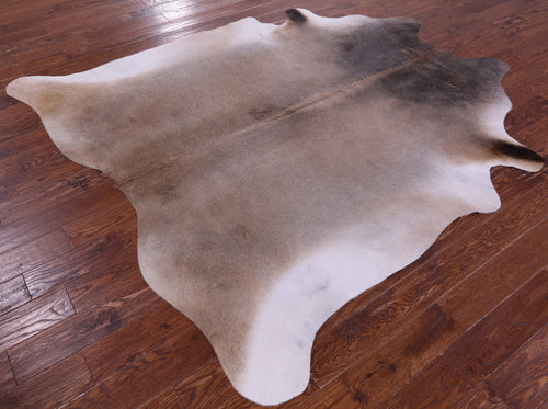 Light Brown Natural Cowhide Rug - XX-Large 7' 10