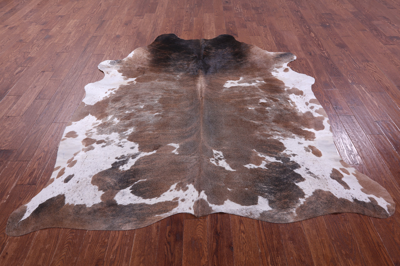 Brown & White Natural Cowhide Rug - XX-Large 8' 0"H x 7' 0"W