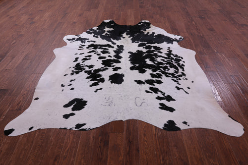 Black & White Natural Cowhide Rug - XX-Large 8' 1