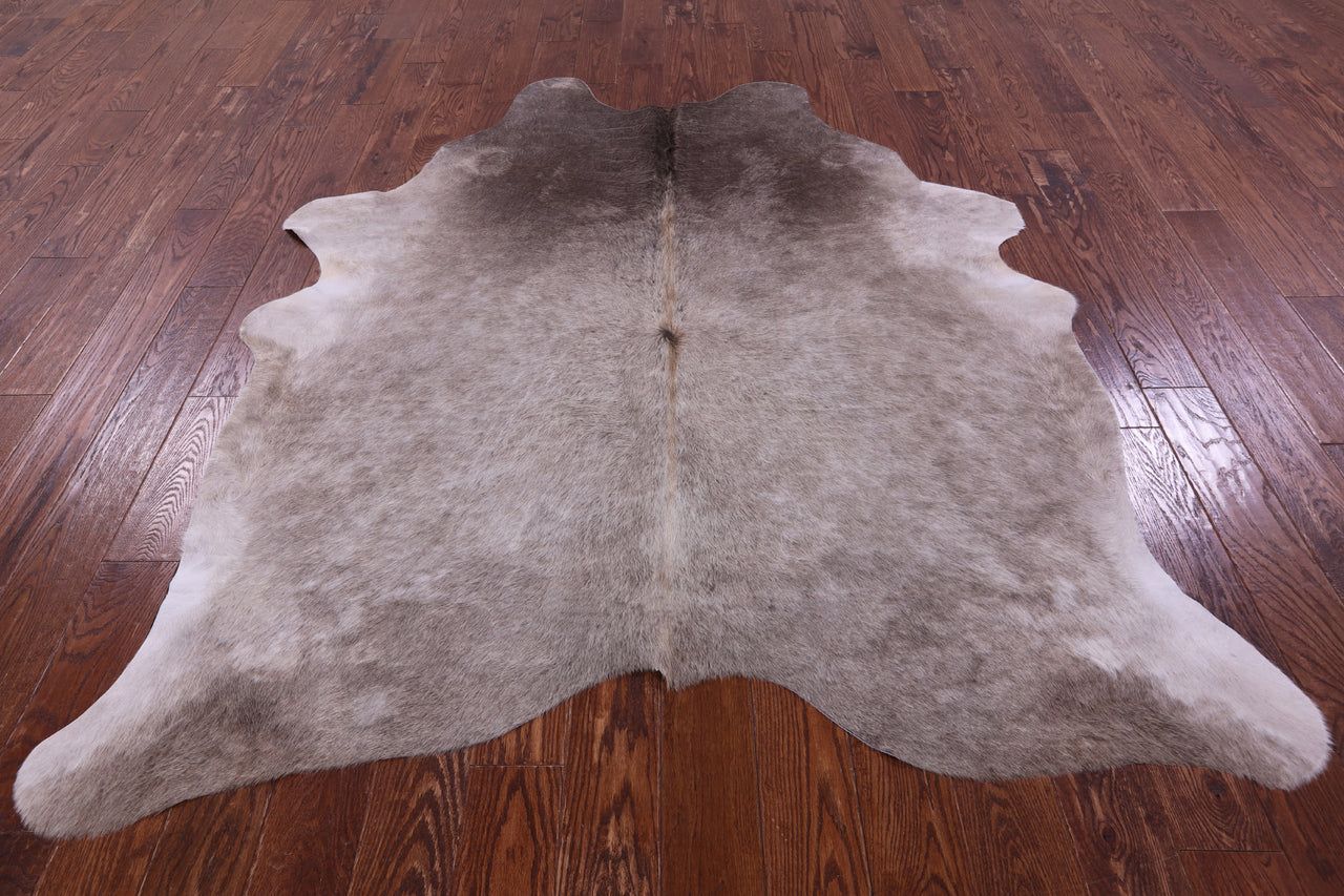 Champagne Natural Cowhide Rug - X-Large 7' 0"H x 5' 9"W