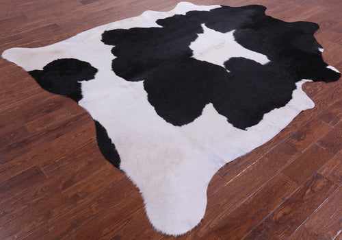 Black & White Natural Cowhide Rug - XX-Large 8' 6