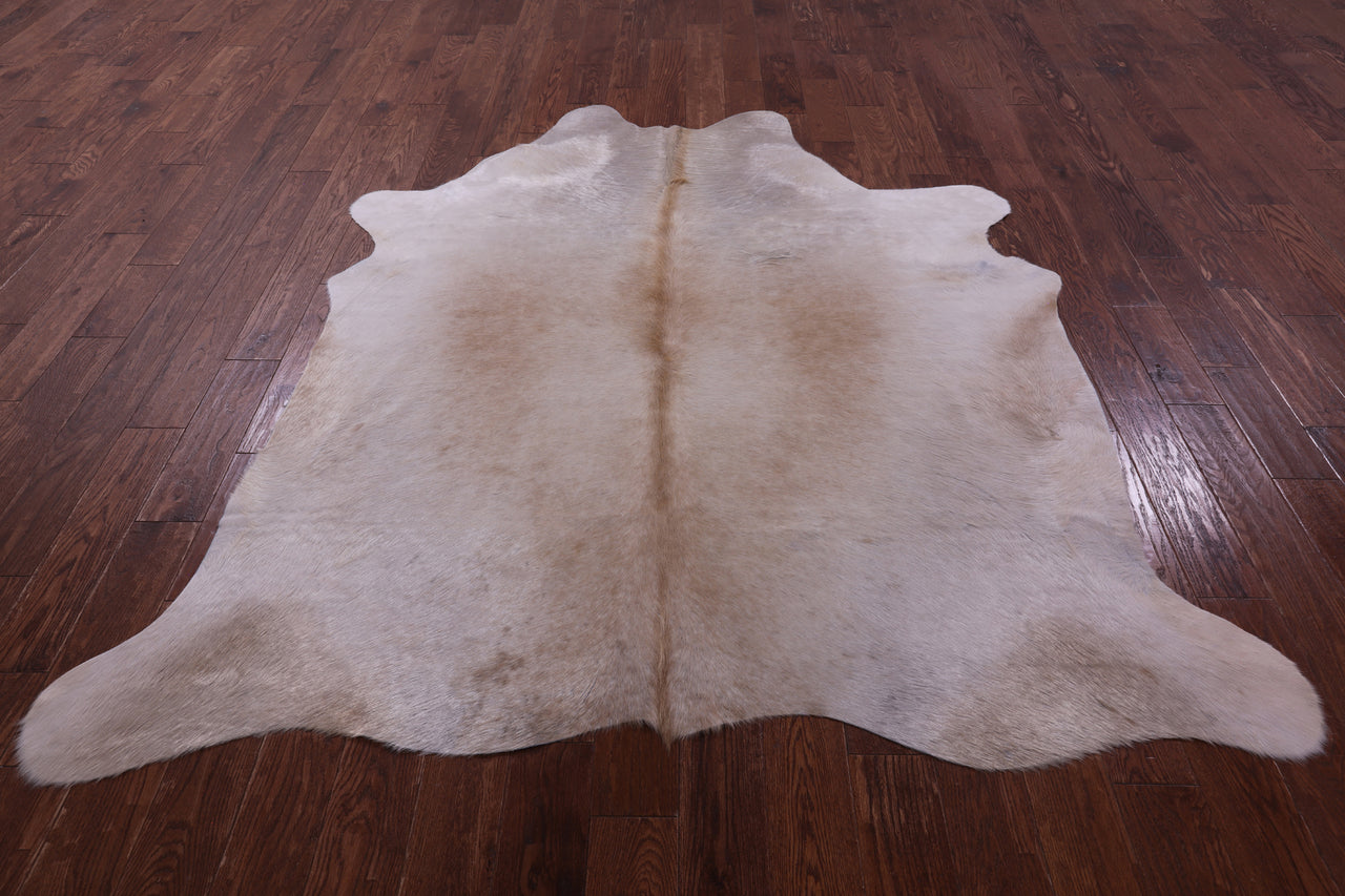 Champagne Natural Cowhide Rug - X-Large 7' 3"H x 6' 7"W