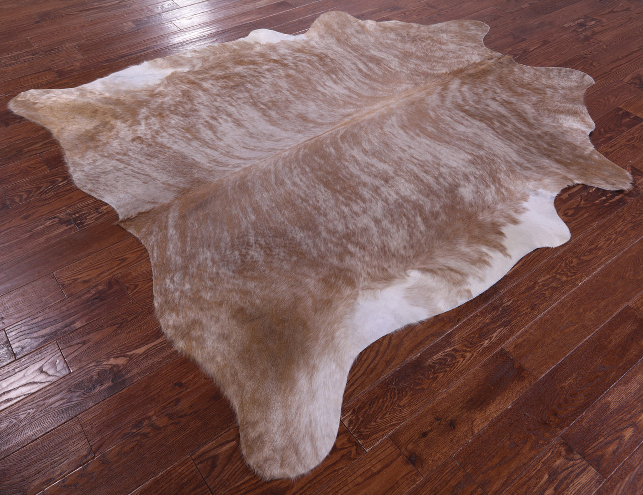 Light Brindle Natural Cowhide Rug - XX-Large 7' 7"H x 6' 10"W