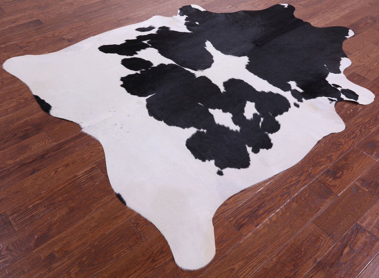 Black & White Natural Cowhide Rug - XX-Large 7' 8"H x 6' 5"W