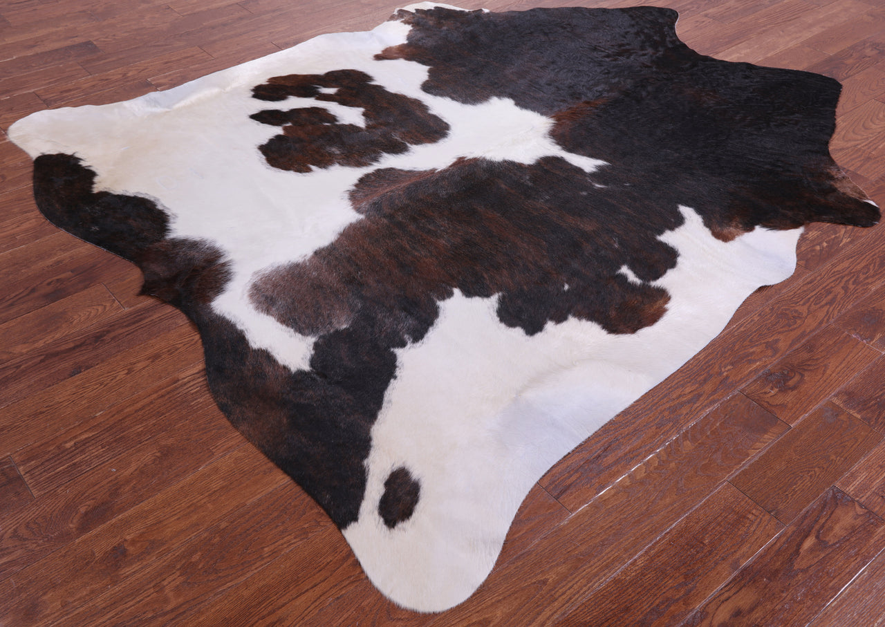 Brown & White Natural Cowhide Rug - XX-Large 7' 8"H x 6' 8"W