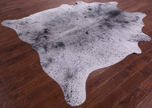 Black Salt & Pepper Natural Cowhide Rug - XX-Large 8' 2