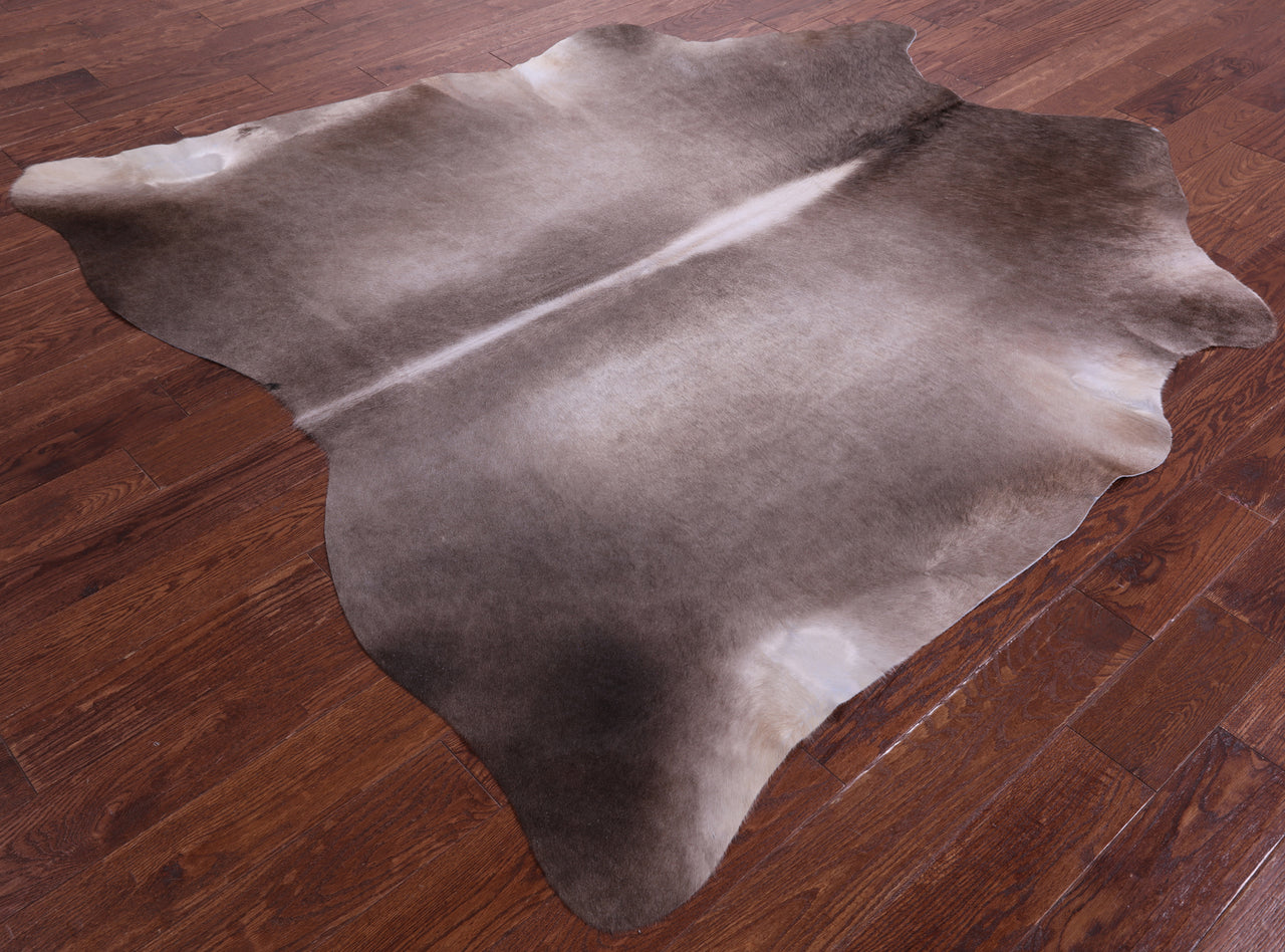Champagne Natural Cowhide Rug - X-Large 7' 0"H x 6' 8"W