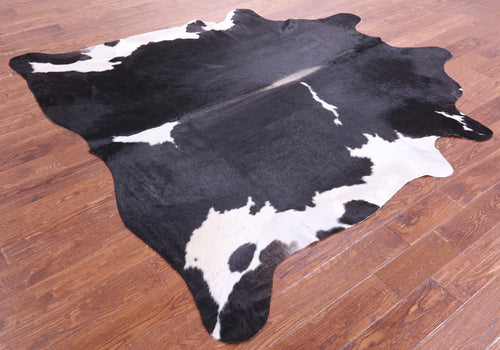 Black & White Natural Cowhide Rug - XX-Large 7' 7