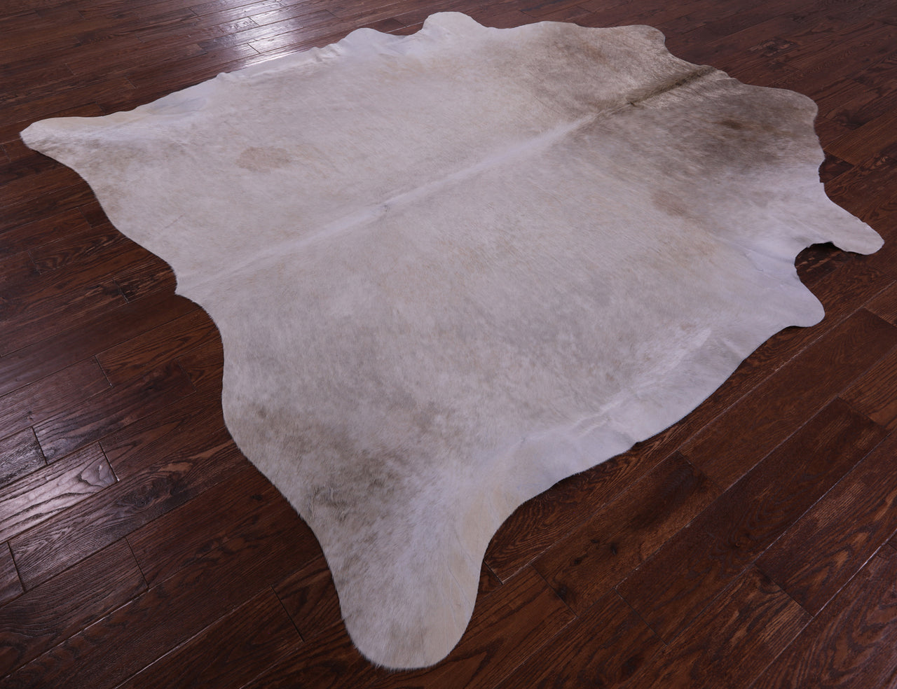 Champagne Natural Cowhide Rug - XX-Large 8' 2"H x 7' 5"W