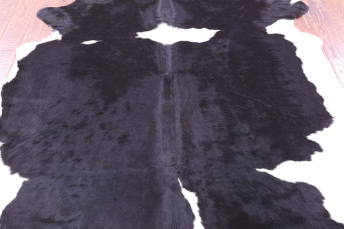 Black & White Natural Cowhide Rug - XX-Large 7' 8