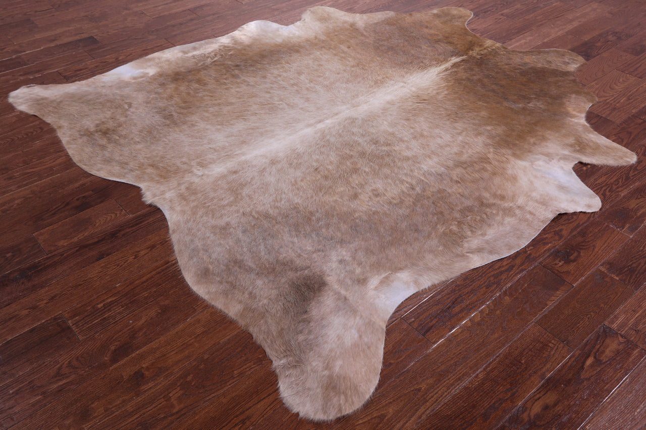 Light Brown Natural Cowhide Rug - XX-Large 7' 9"H x 6' 10"W