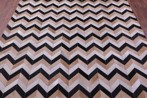 Brown & Beige Chevron Patchwork Black Natural Cowhide Rug - 6' 8