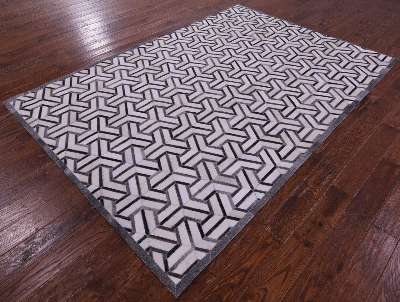 Grey & White Patchwork Natural Cowhide Rug - 6' 0" x 9' 0"