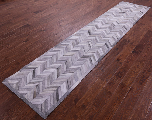 Grey Chevron Patchwork Natural Cowhide Rug - 2' 6