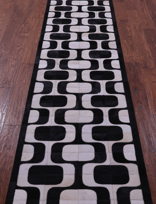 Black & White Patchwork Natural Cowhide Rug - 2' 6