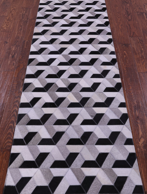 Black & White Patchwork Natural Cowhide Rug - 2' 6