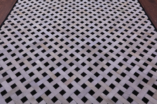 Black & White Patchwork Natural Cowhide Rug - 8' 0