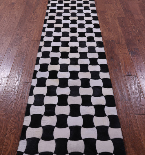 Black & White Patchwork Natural Cowhide Rug - 2' 6