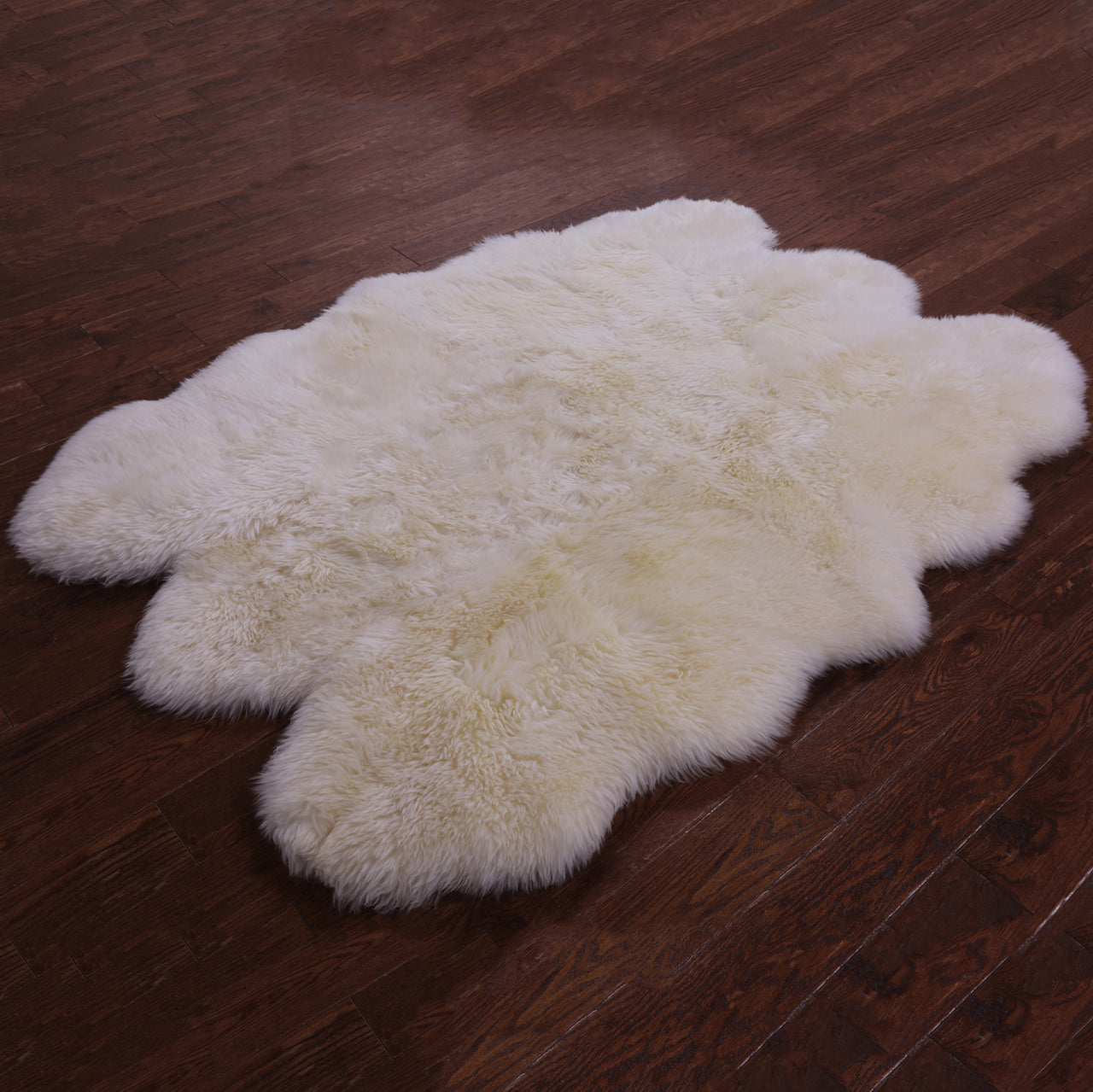 100% Natural New Zealand Sheepskin Ivory 5' 0" X 6' 0"