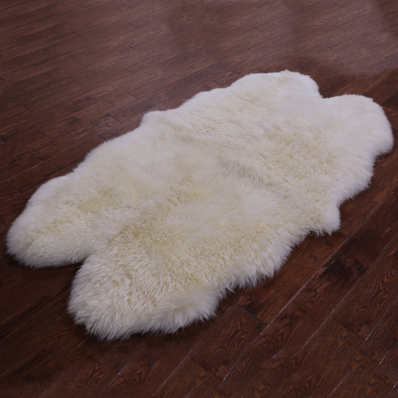 100% Natural New Zealand Sheepskin Ivory 4' 0" X 6' 0"