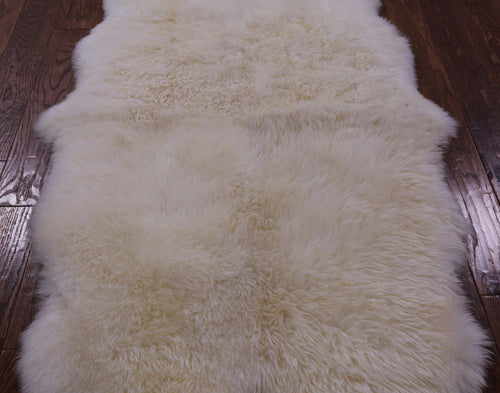 100% Natural New Zealand Sheepskin Ivory 3' 10
