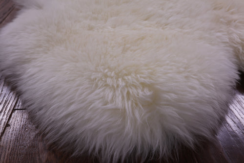 100% Natural New Zealand Sheepskin Ivory 3' 10