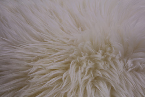 100% Natural New Zealand Sheepskin Ivory 2' 0
