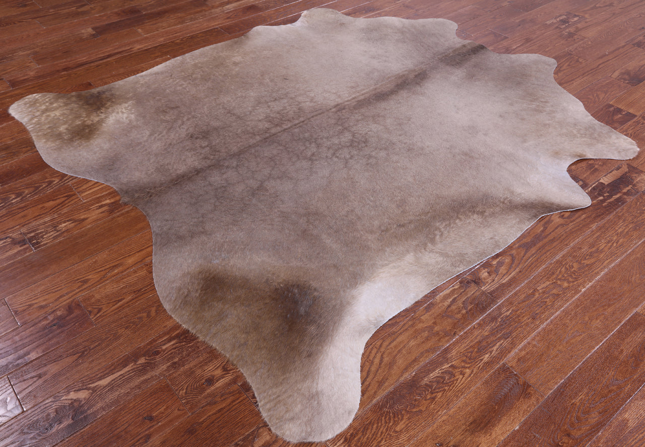 SUPER SALE Champagne Natural Cowhide Rug - X-Large 7' 0"H x 6' 4"W