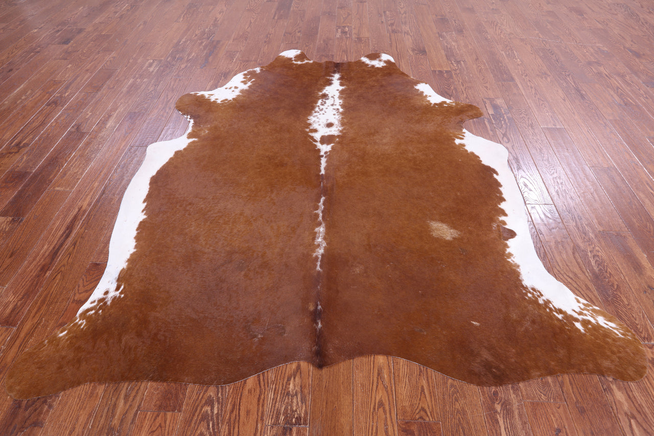 SUPER SALE Brown & White Natural Cowhide Rug - XX-Large 7' 8"H x 6' 9"W