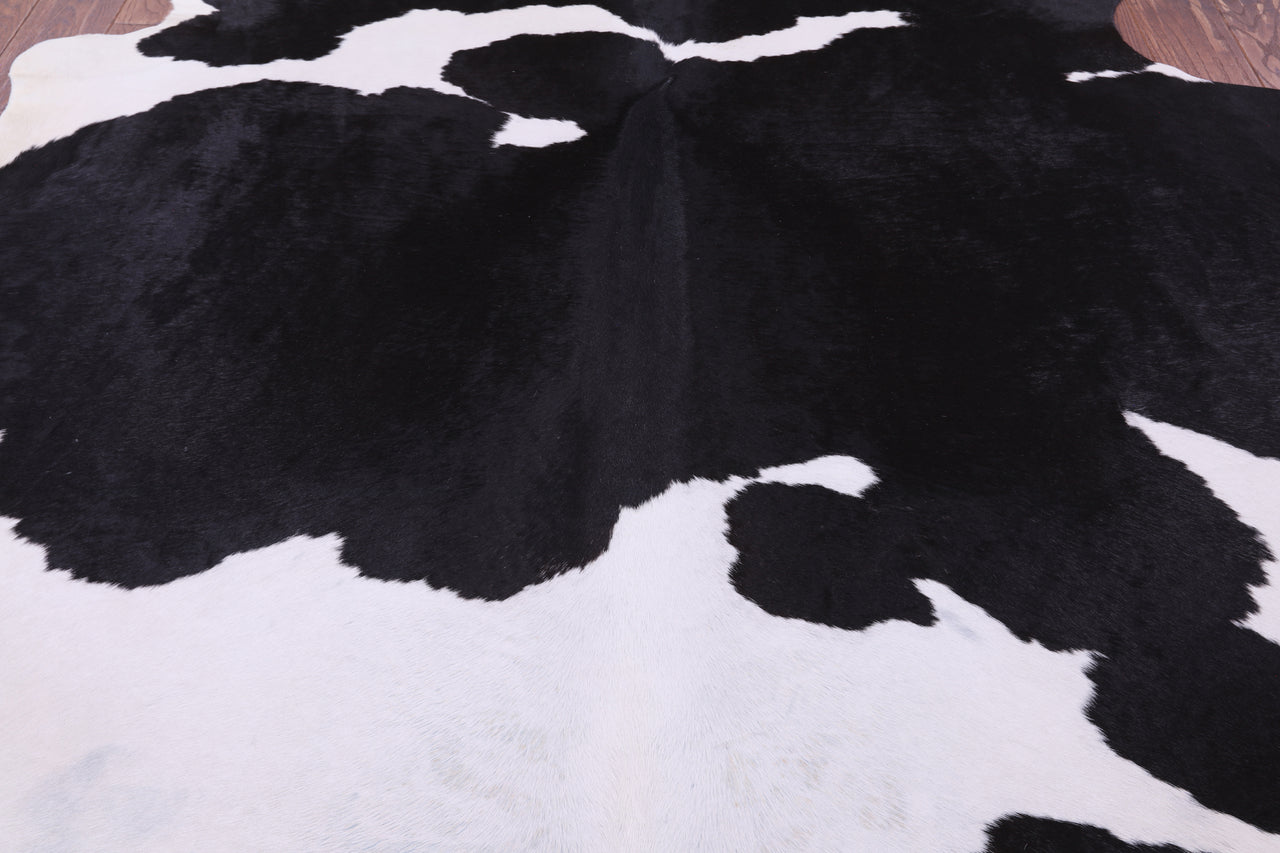 SUPER SALE Black & White Natural Cowhide Rug - XX-Large 7' 9"H x 6' 7"W
