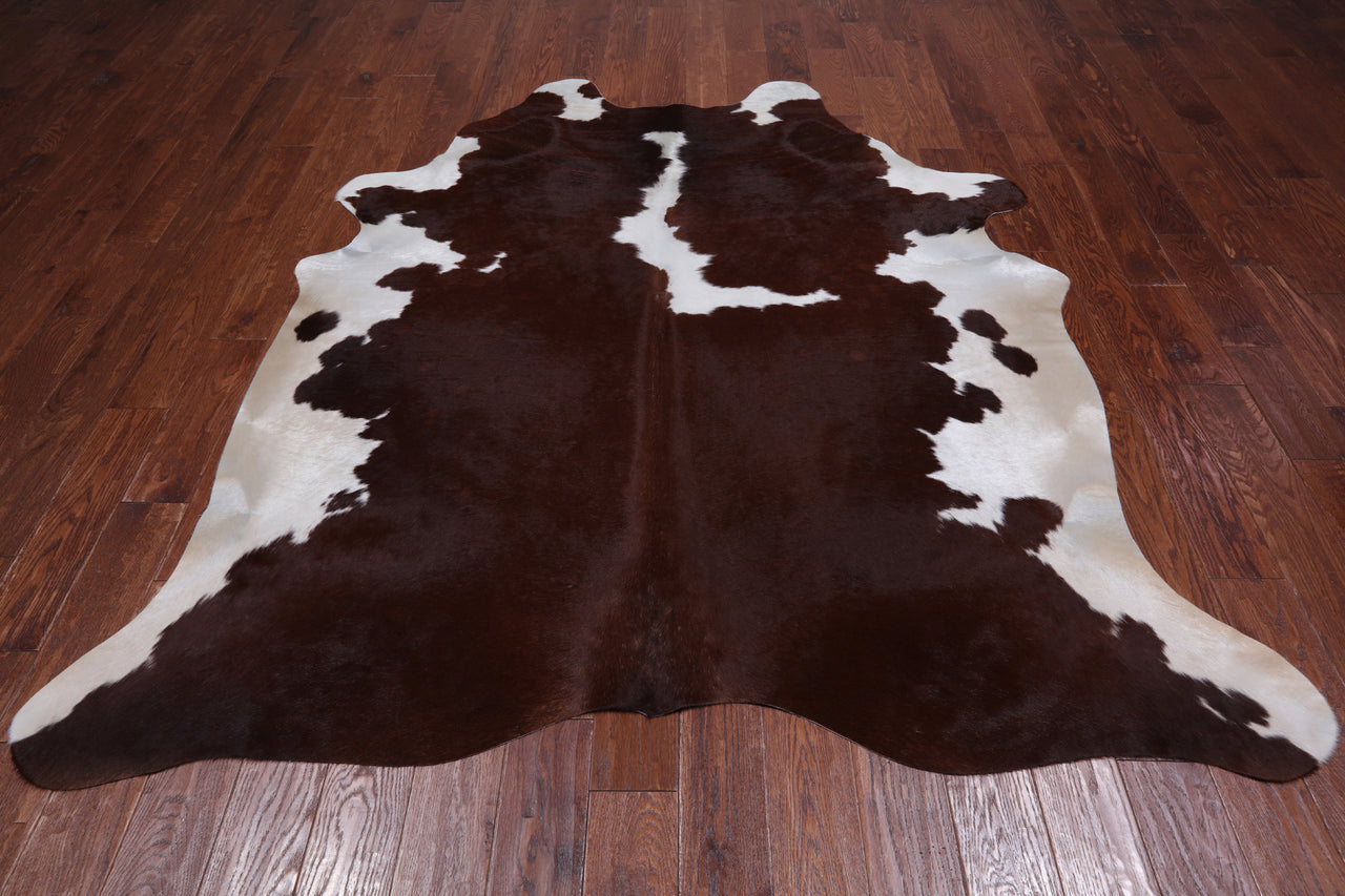 SUPER SALE Brown & White Natural Cowhide Rug - XX-Large 7' 6"H x 6' 6"W