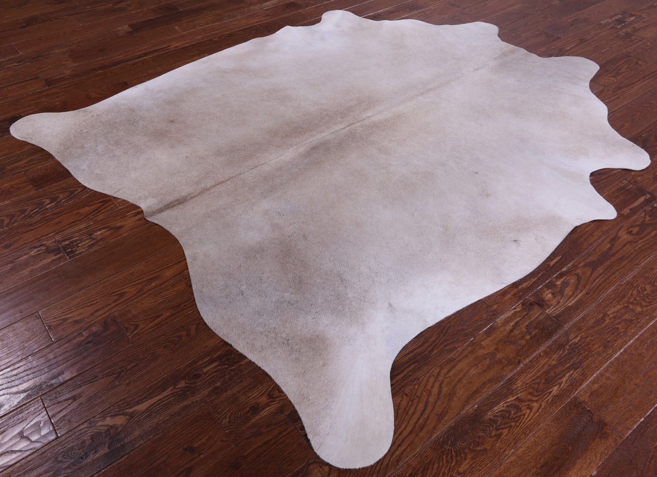 SUPER SALE Beige Natural Cowhide Rug - X-Large 7' 0"H x 6' 1"W