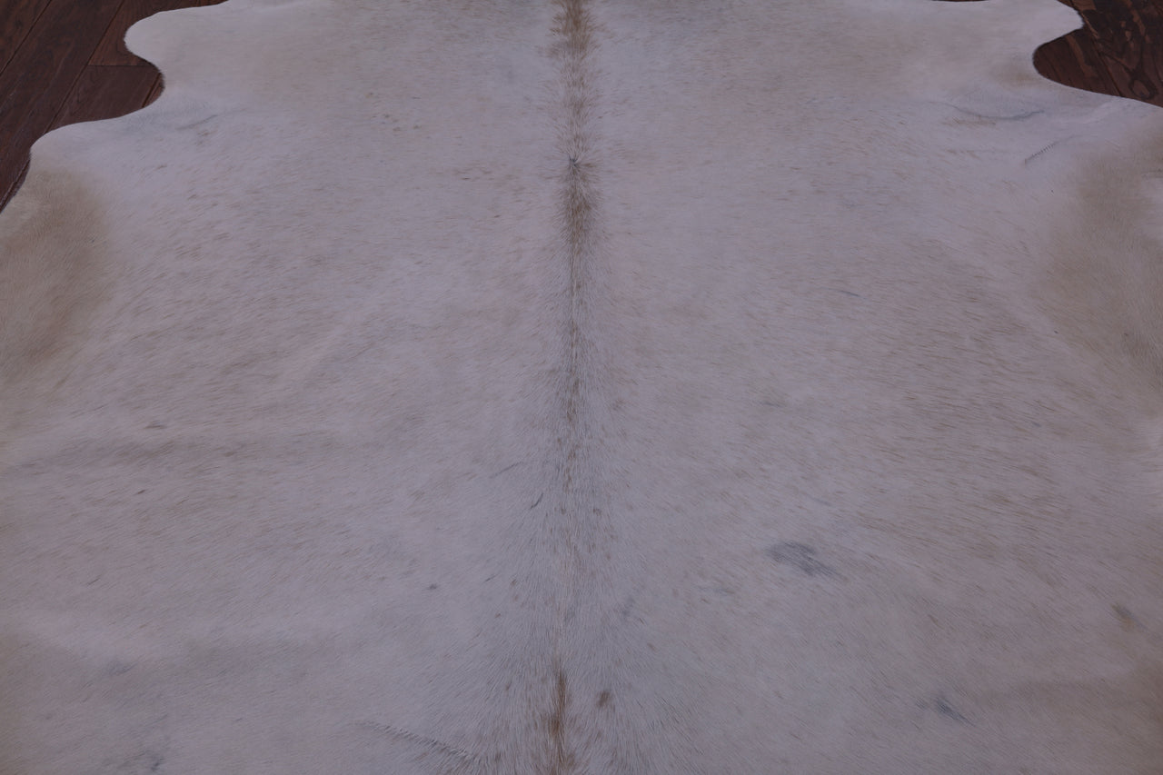 SUPER SALE Beige Natural Cowhide Rug - XX-Large 7' 4"H x 6' 6"W