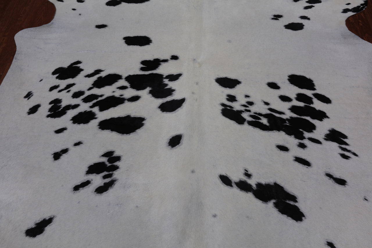 SUPER SALE Black & White Natural Cowhide Rug - XX-Large 7' 10"H x 6' 3"W