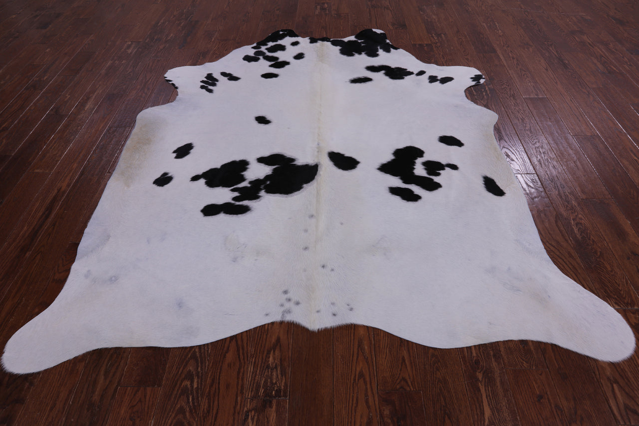 SUPER SALE Black & White Natural Cowhide Rug - XX-Large 7' 9"H x 6' 6"W