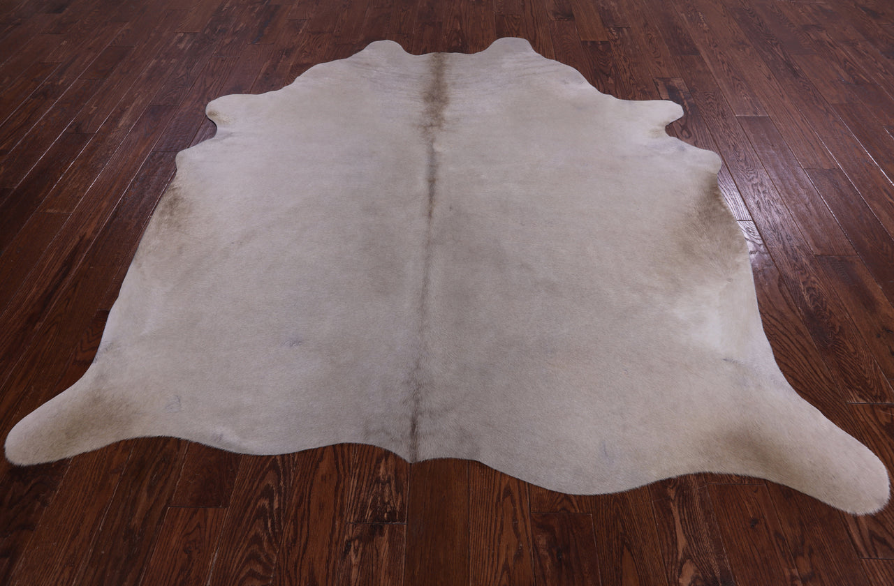 SUPER SALE Beige Natural Cowhide Rug - X-Large 7' 0"H x 6' 6"W