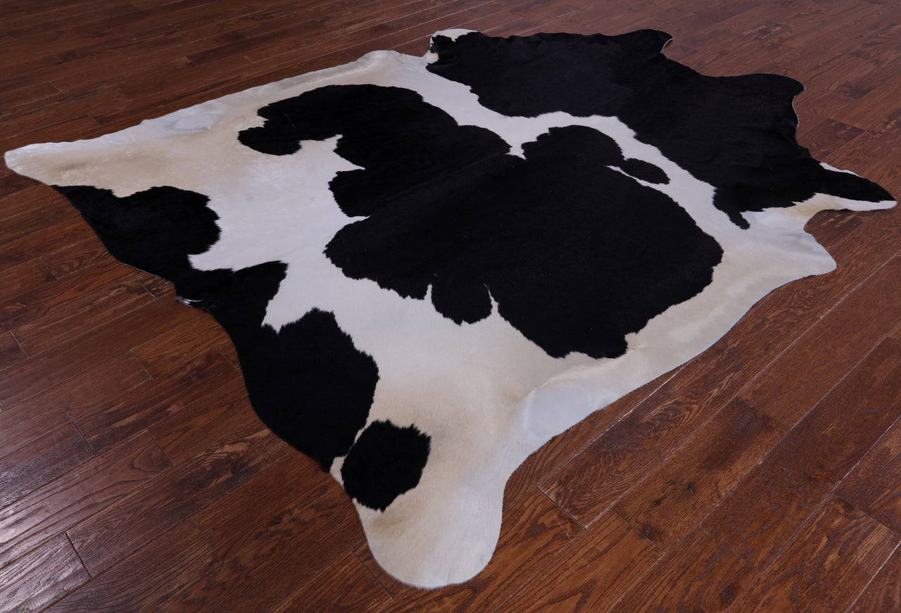 SUPER SALE Black & White Natural Cowhide Rug - XX-Large 8' 3"H x 7' 0"W