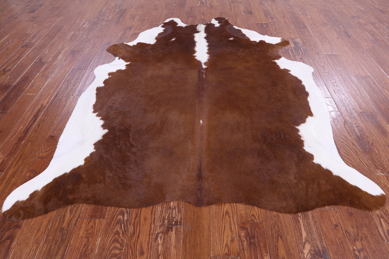 SUPER SALE Brown & White Natural Cowhide Rug - XX-Large 7' 7"H x 6' 5"W
