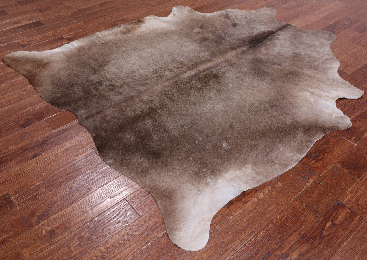 Champagne Natural Cowhide Rug - XX-Large 7' 4"H x 6' 9"W